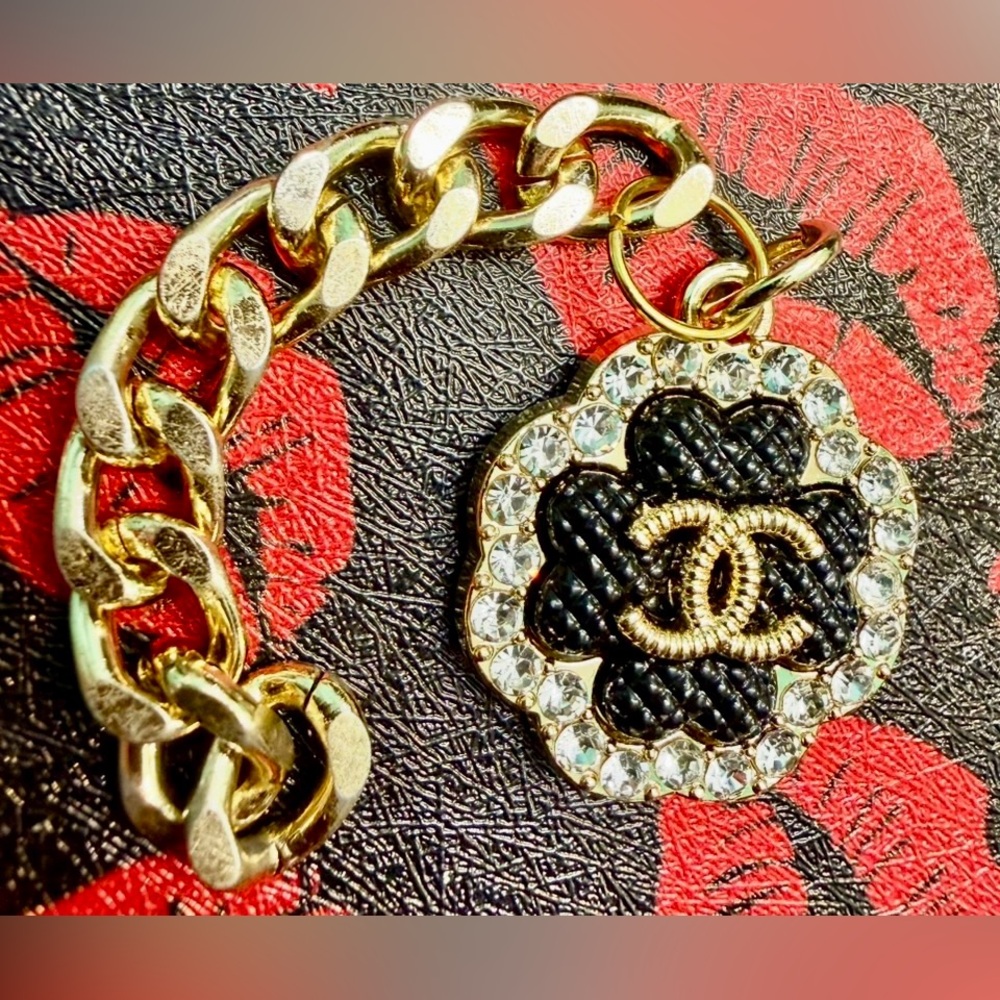 👑✅PRICE FIRM✅ Bejeweled Key Chain or Purse Charm. NWOT - Picture 11 of 16